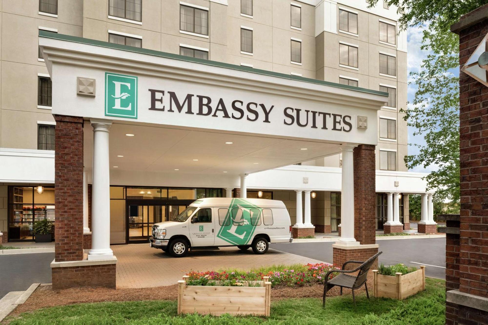 Embassy Suites By Hilton Atlanta Альфаретта Екстер'єр фото